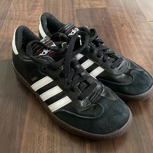 Adidas Samba size 5 Mens